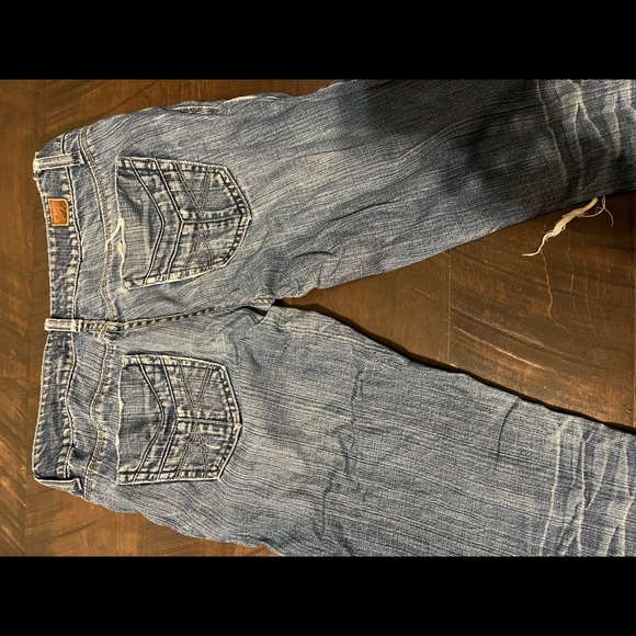 Jeans - Picture 2 of 3